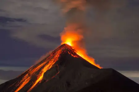Təhlükə xəbərdarlığı: Bu il nəhəng vulkan püskürməsi olacaq