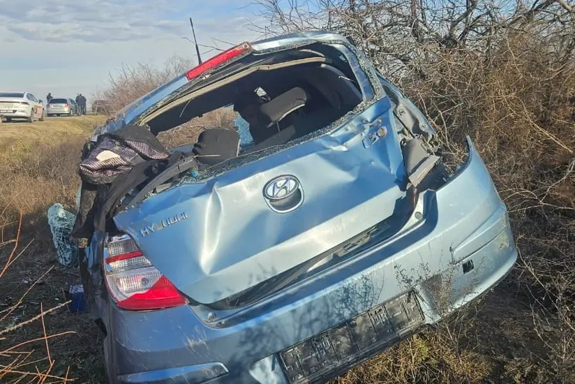 Kürdəmirdə qəza oldu, üç nəfər yaralandı – Fotolar/Yeniləndi