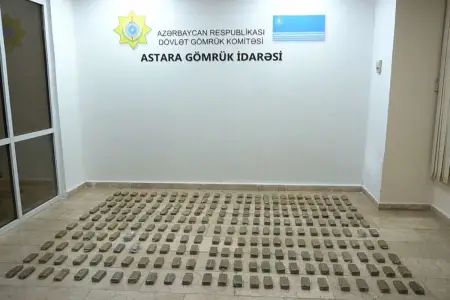 Qarpızın içindən 28 kiloqram gizli yük çıxdı - Gömrükdə əməliyyat 