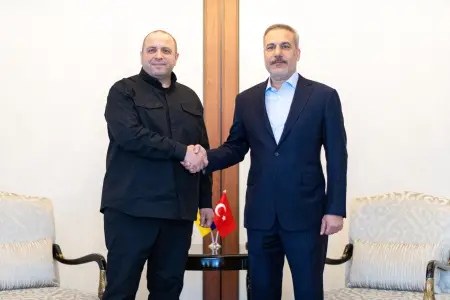 Hakan Fidan Rüstəm Umerovla görüşdü