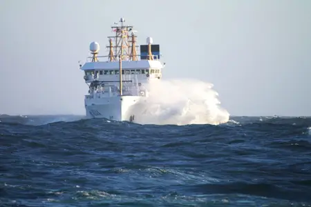 Küləkli hava ilə bağlı gəmilərə - Xəbərdarlıq