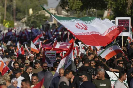 Etirazlar silahlı münaqişəyə çevrilir – İranda vəziyyət nəzarətdən çıxır