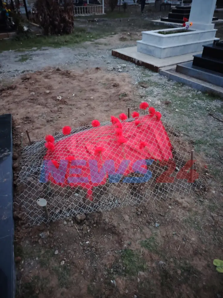 "Dəfnə hazırlaşanda uşaq ayıldı..." - Valideynlər həkimləri ittiham edir