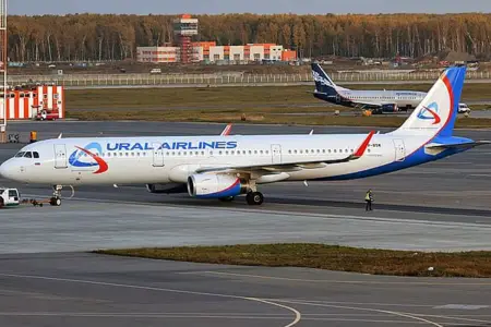 Moskvadan Gəncəyə uçmalı olan təyyarə saatlardır gecikir -Yeniləndi