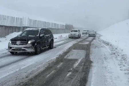 Bakı-Şamaxı yolunda hərəkət dayandırıldı
