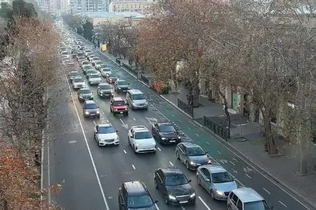 Bakının bir sıra yollarında tıxac yarandı