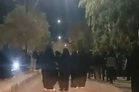 İranda qadınların aksiyası gözyaşardıcı qazla dağıdıldı - Video