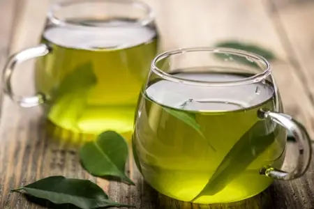 Süd, kefir və ya meyvə suyu deyil: Sudan sonra ən sağlam içki məlum oldu