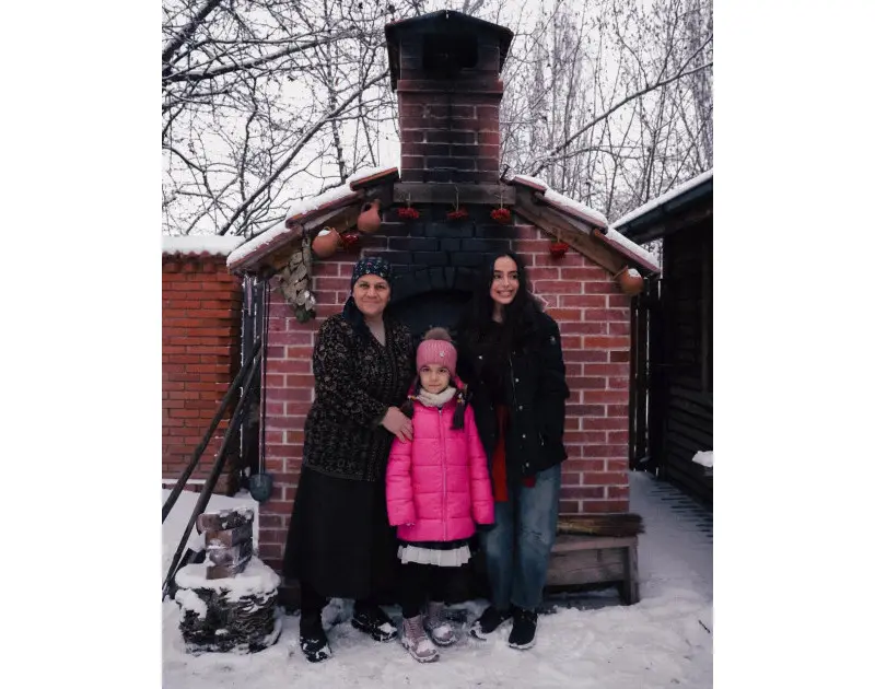 Leyla Əliyeva "Kənd Həyatı"nın yeni buraxılışında çəkildi – Video