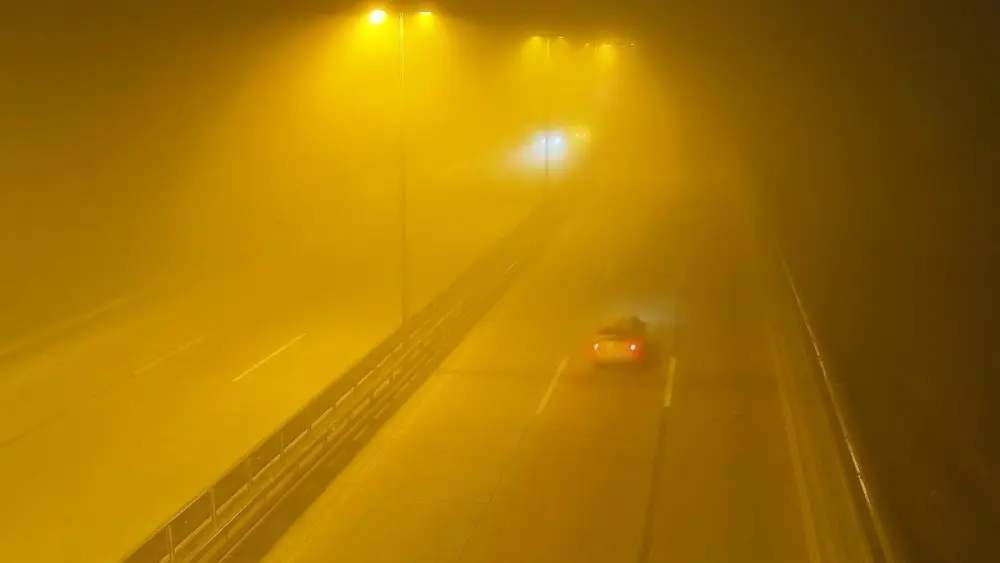 Duman səbəbindən bu yolda sürət həddi endirildi