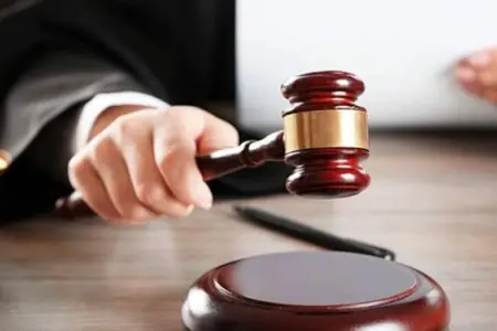 Naxçıvanda ana oğlunu həbs etdirmək istədi – Məhkəmə sərbəst buraxdı