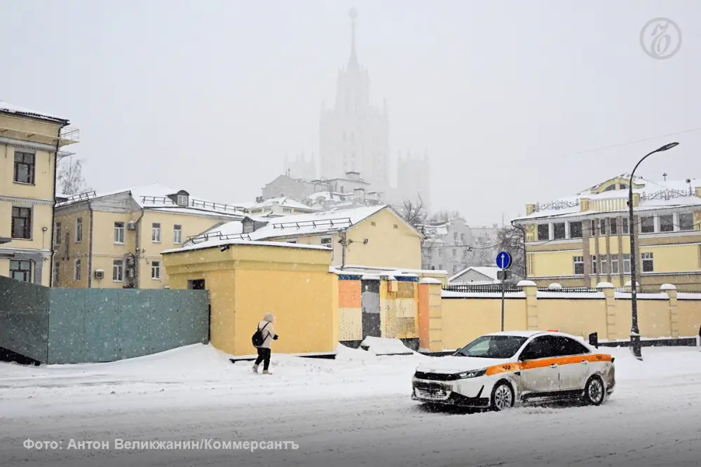 Qar Moskvanı əsir aldı, regiondan paytaxta giriş bloklandı – Fotolar