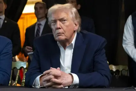 Trampdan İrana mesaj: "Kömək etməyə hazırıq!"