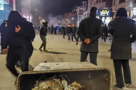 İran hakimiyyəti vətəndaşları iğtişaşlara etiraz etmək üçün küçələrə çıxmağa çağırdı