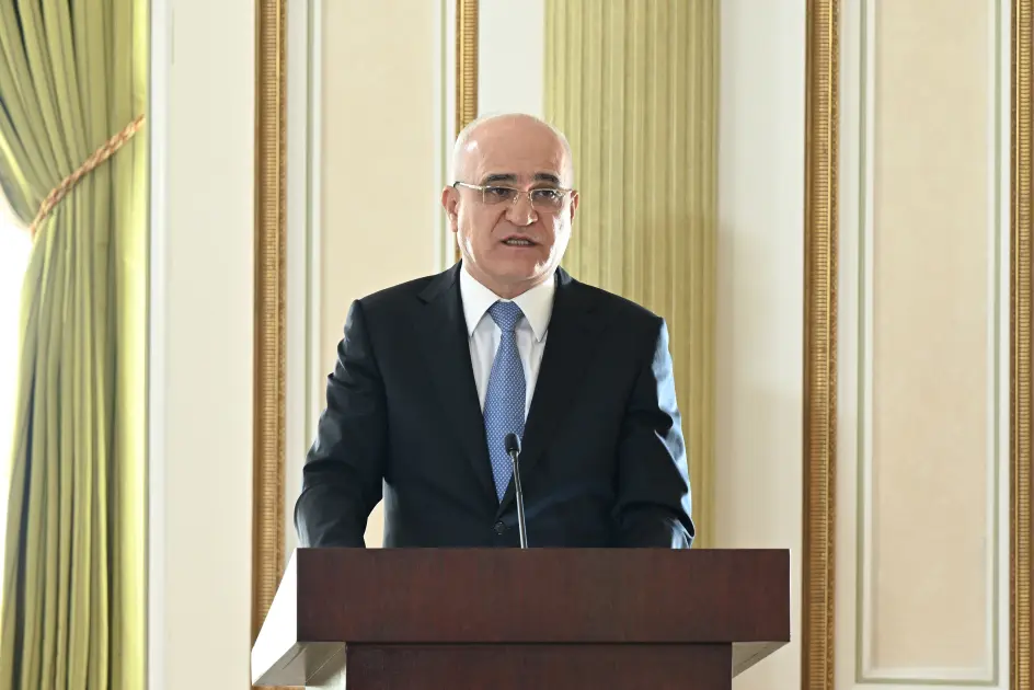 Prezident müşavirə keçirdi - Fotolar