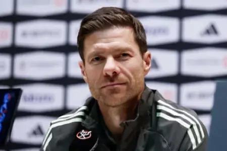 “Real Madrid” futbolçuları Xabi Alonso ilə belə vidalaşdı - Fotolar