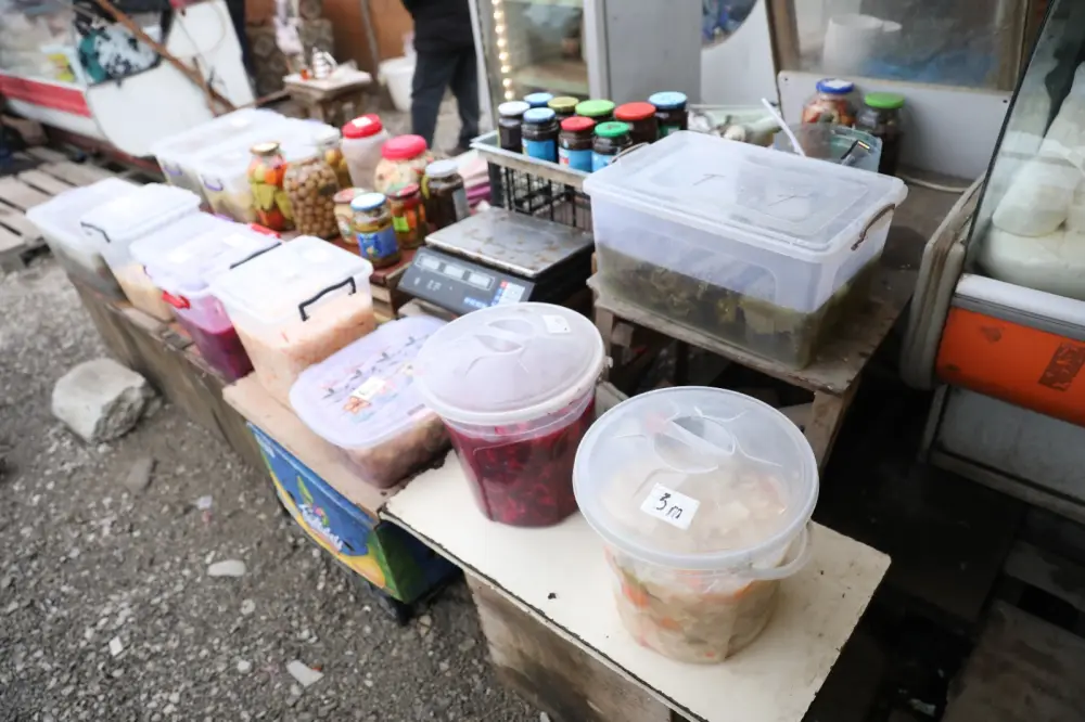 Bu bazarda nöqsanlar aşkarlandı - Fotolar - Video
