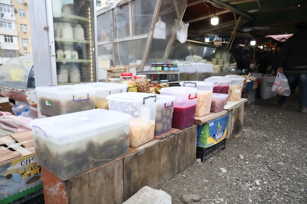 Bu bazarda nöqsanlar aşkarlandı - Fotolar - Video