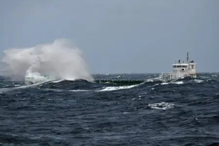 Hava şəraiti ilə bağlı gəmilərə xəbərdarlıq edildi
