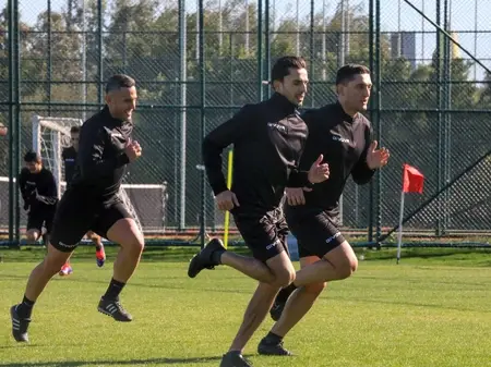 Azərbaycanın futbol hakimləri Türkiyədə təlim-məşq toplanışında