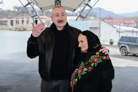 Prezident Ağdərə sakinləri ilə görüşdü - Foto/Yeniləndi