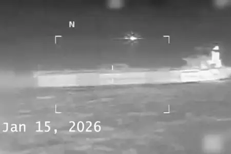 ABŞ daha bir tankeri ələ keçirdi – Foto