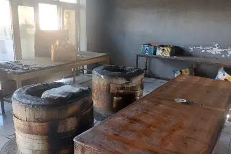 Antisanitar şəraitdə fəaliyyət göstərən çörək sexi bağlandı - Foto