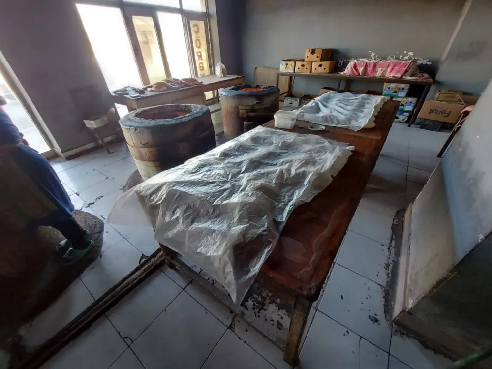 Antisanitar şəraitdə fəaliyyət göstərən çörək sexi bağlandı - Foto