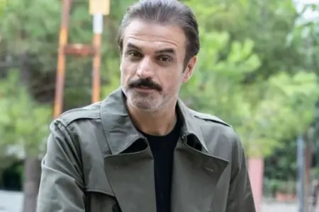 Məşhur aktyor xəstəxanalıq oldu 