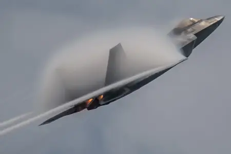 ABŞ-dən xəbərdarlıq: Meksika və Ekvador hava məkanında risk