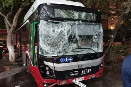 "Bakı Bus"a məxsus avtobus "KamAZ"la toqquşdu