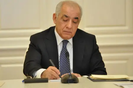 Baş nazir hüquqi şəxslərlə bağlı qərar imzaladı