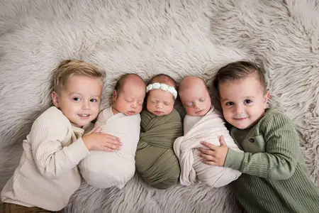 Azərbaycanda əkiz və üçəm doğumlarında diqqətçəkən rəqəmlər – Rəsmi statistika açıqlandı