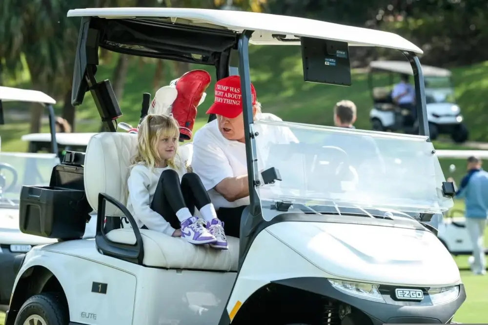 Trampın nəvəsi ilə birgə fotoları gündəm oldu