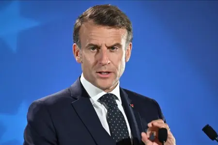 Makron Trampın dəvətini rədd etməyə hazırlaşır