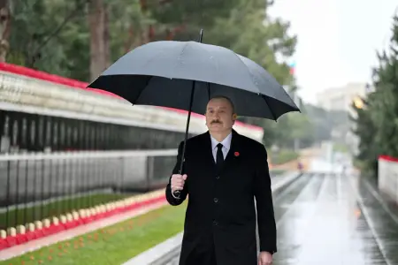 İlham Əliyev Şəhidlər xiyabanını ziyarəti ilə bağlı videoçarx paylaşdı 