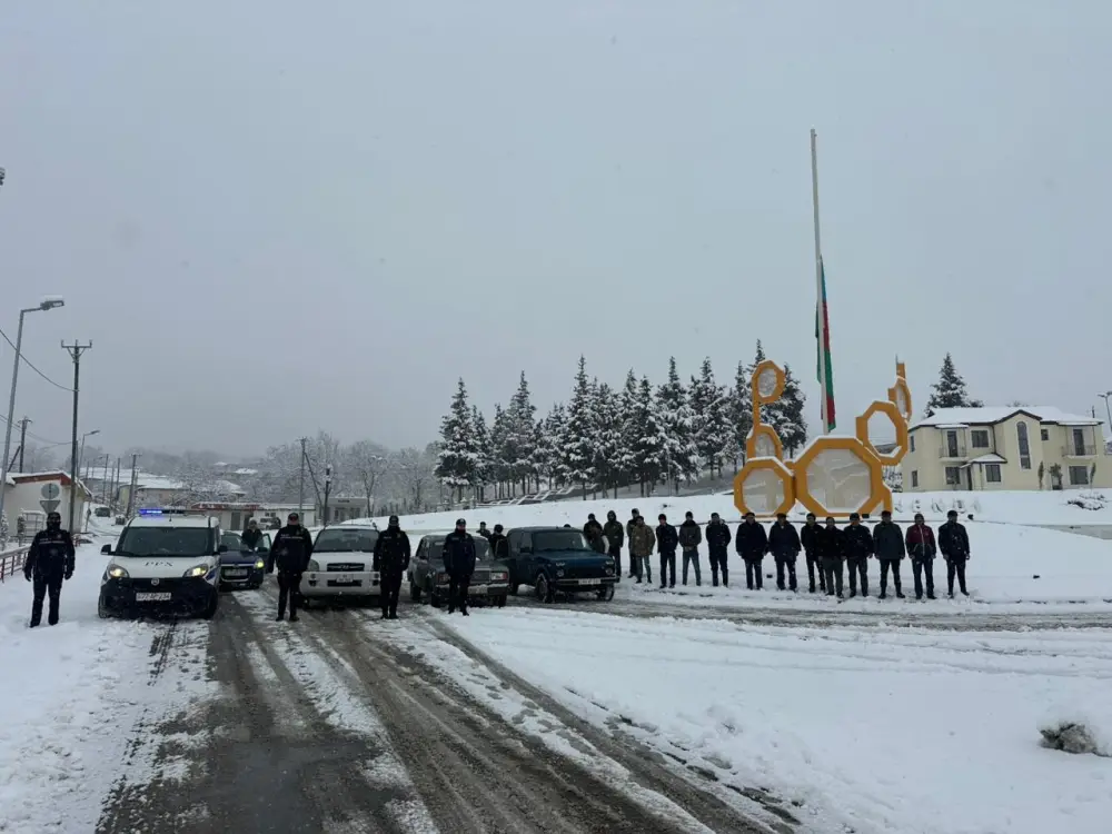 Xankəndi, Xocalı və Ağdərədə bayraqlar yarıyadək endirildi