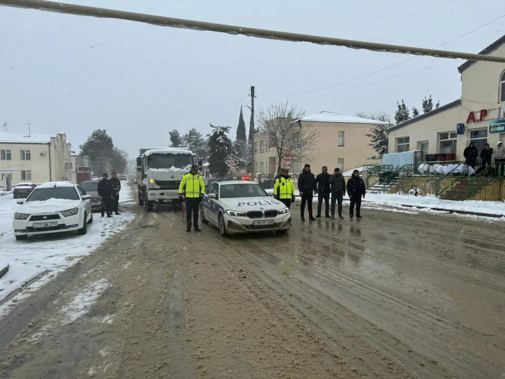 Xankəndi, Xocalı və Ağdərədə bayraqlar yarıyadək endirildi