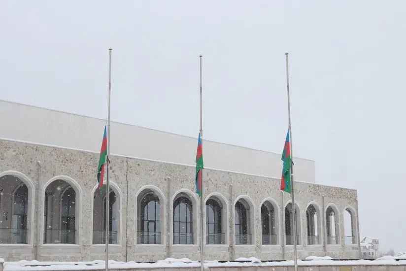 Xankəndi, Xocalı və Ağdərədə bayraqlar yarıyadək endirildi