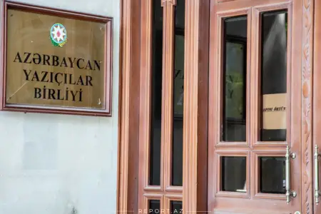 "Cüzi məbləğdir, lazım bilsəm, ödəyərdim" - Yazıçı AYB-yə üzvlükdən imtina etdi 