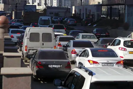 Bu küçələrdə tıxac var - SİYAHI 