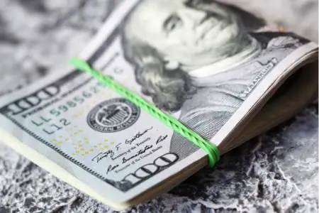 Dolların sabaha olan məzənnəsi AÇIQLANDI