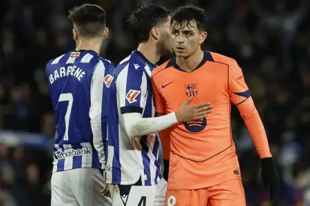 "Barselona"nın müdafiəçisi bir ay yaşıl meydanlardan uzaq qalacaq