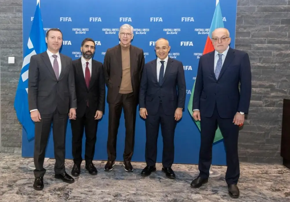 Rövşən Nəcəf FIFA prezidenti ilə görüşdü – Fotolar