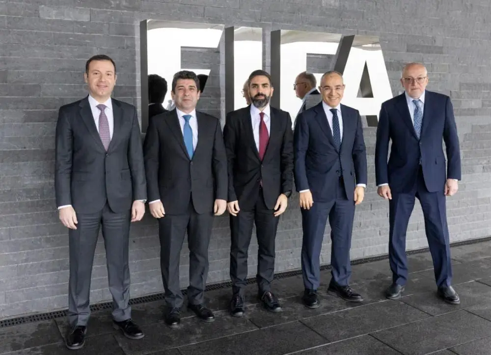 Rövşən Nəcəf FIFA prezidenti ilə görüşdü – Fotolar