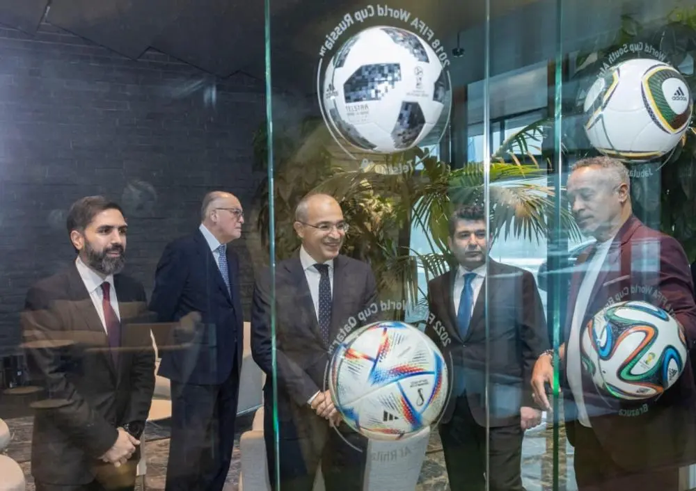 Rövşən Nəcəf FIFA prezidenti ilə görüşdü – Fotolar