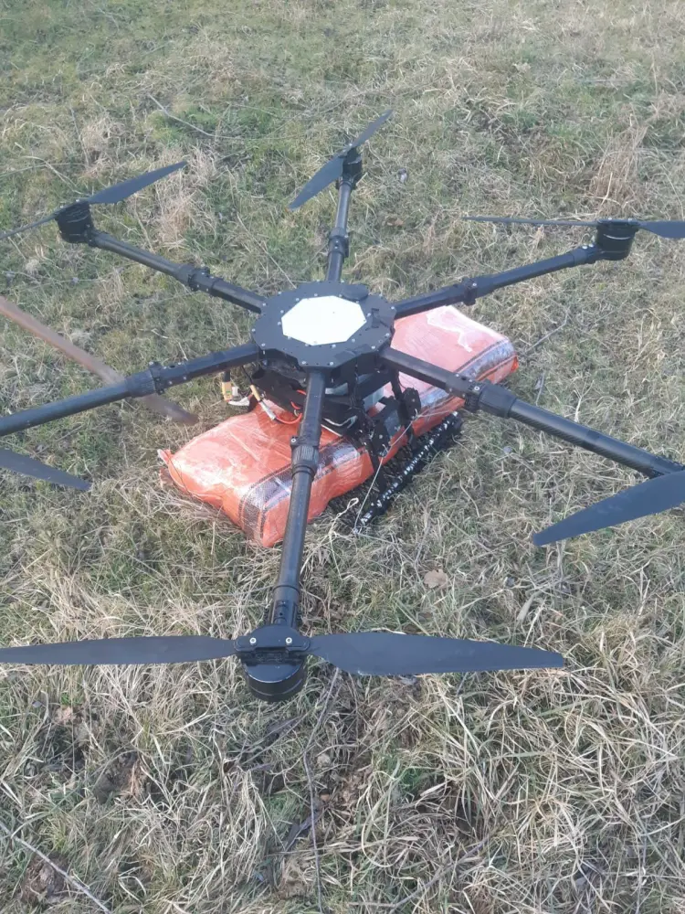 Horadiz istiqamətində PUA həyəcanı: Narkotik yüklü dron zərərsizləşdirildi