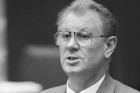 SSRİ-nin sonuncu müdafiə sənayesi naziri öldü