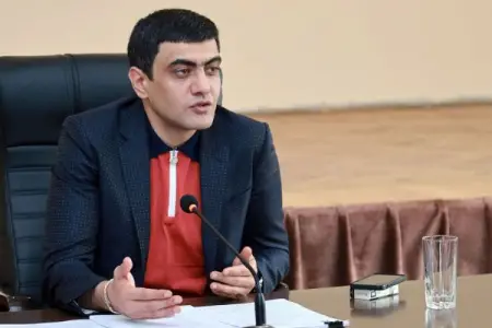 Ermənistanda merin sürücüsü öldürüldü