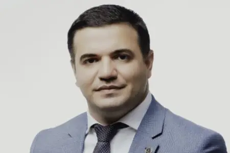 Kollegiyadan qovulan vəkil həbs olundu